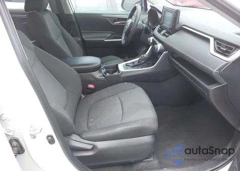 2021 Toyota Rav4 Xle z USA, uszkodzony, nr VIN 2T3W1RFV9MW151029